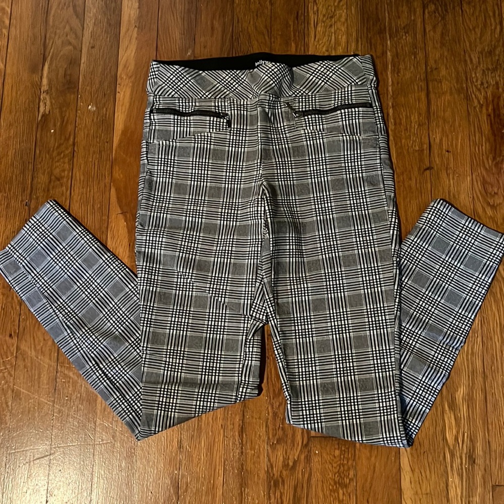 Plaid dress pants ankle/cropped